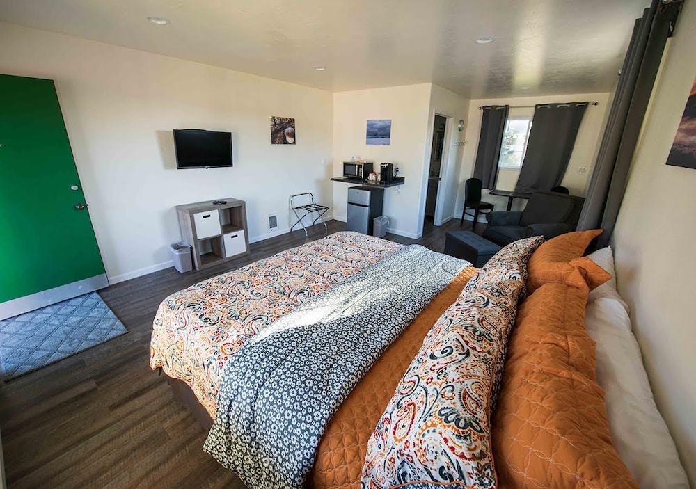 Pacific City Inn - photo 6