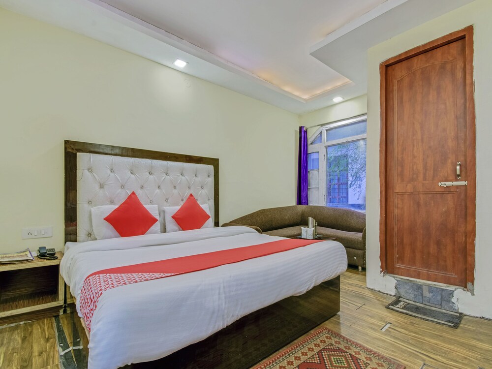 OYO 23363 Hotel Highland - carbon neutral hotel in Dalhousie