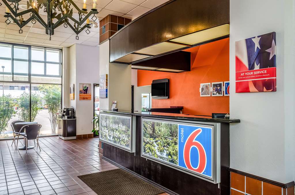 Motel 6 Oakdale CA - photo 26