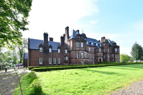 20 The Courtyard Ballochmyle House — 4-Star Luxury Hotel in Mauchline, United Kingdom