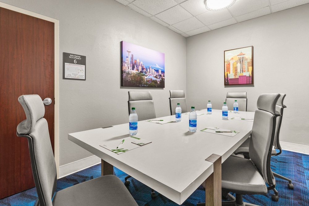 Holiday Inn & Suites Bothell by IHG - photo 37