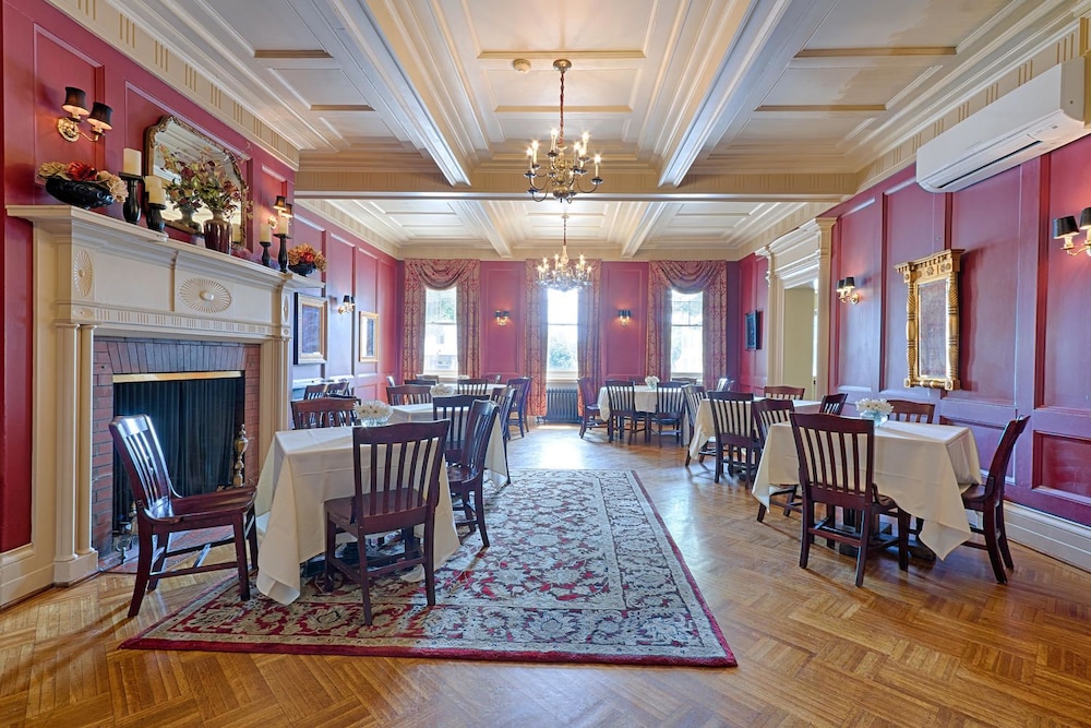 The Lincklaen House - photo 21