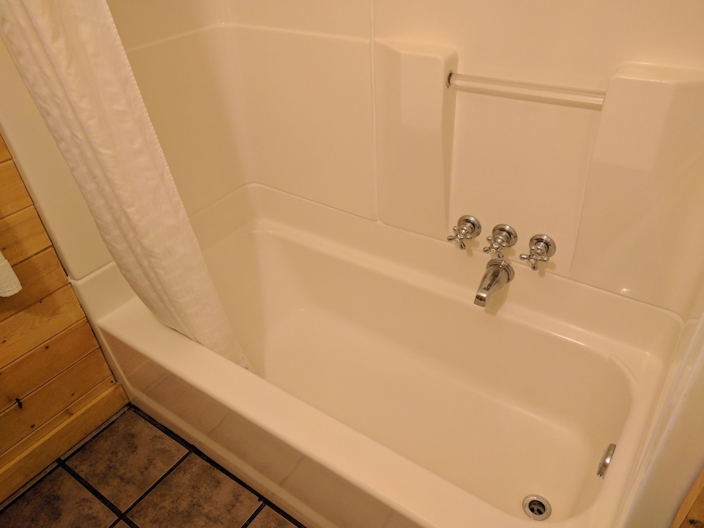 Emerald Forest Cabins - photo 127