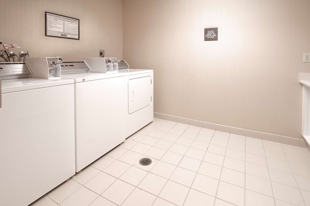 Hampton Inn Fremont - photo 33