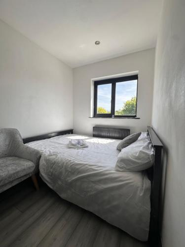 Cozy double near Train Station