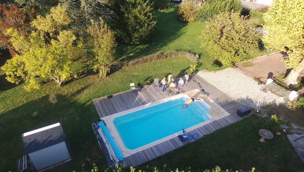 Le cèdre bleu - last minute hotel in Saint-Lattier