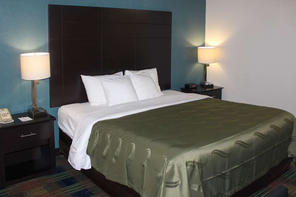 Quality Inn North Vernon near Hwy 50 - photo 12