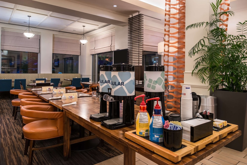 Hilton Garden Inn Baltimore White Marsh - photo 35