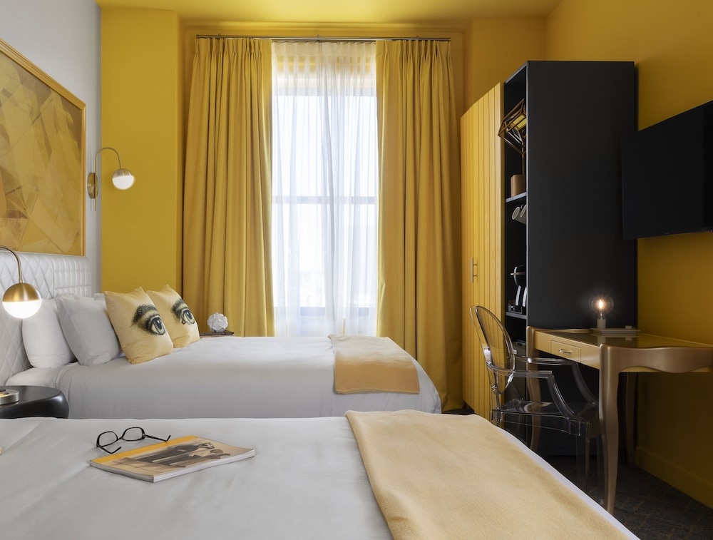 Angad Arts Hotel St. Louis Tapestry Collection by Hilton - photo 10