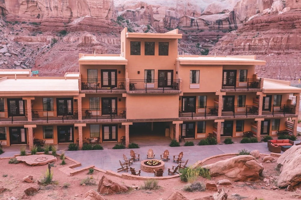 Bluff Dwellings Resort - photo 95