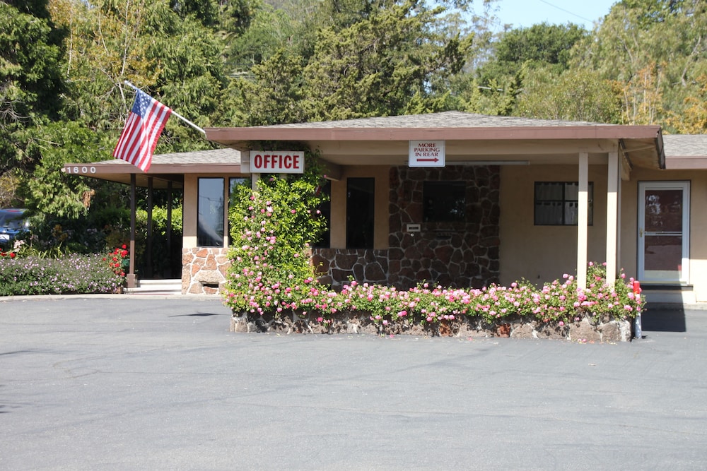 Villa Inn - photo 43