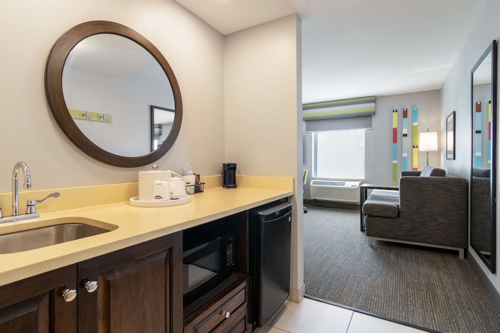 Hampton Inn & Suites Schererville - photo 22