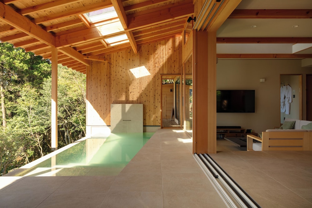 Casablanca Villa Hakone — 4-Star Luxury Hotel in Hakone, Japan
