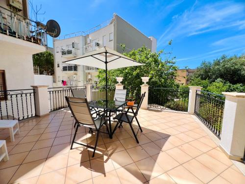 Orange House — 4-Star Luxury Hotel in Isola Delle Femmine, Italy