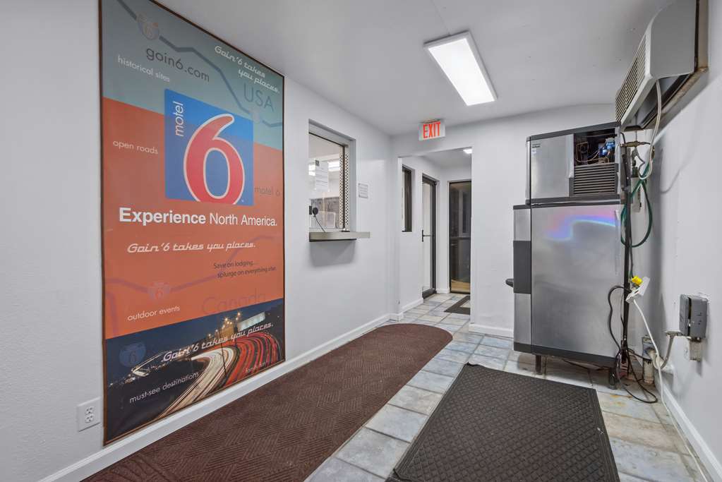 Motel 6 Normal IL Bloomington Area - photo 17