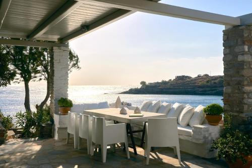 Kea Beachhouse - carbon neutral hotel in Unknown City