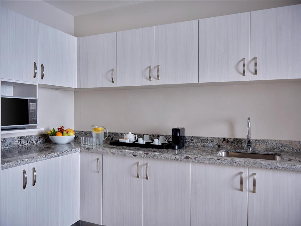 KICUN1_JAphotography_Presidential Suite_ Kitchen.tif