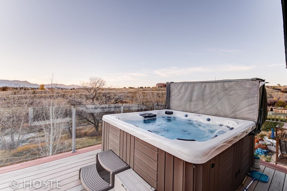 5Br Mtn Views Family Getaway Hot Tub - photo 11