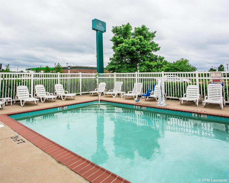 Quality Inn & Suites Mt. Juliet - photo 11