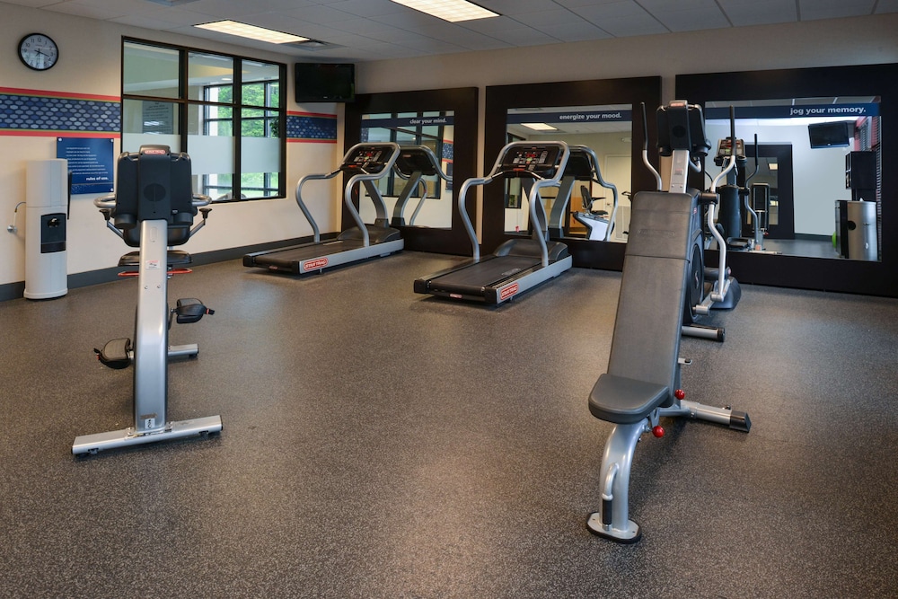 Hampton Inn Milford - photo 44