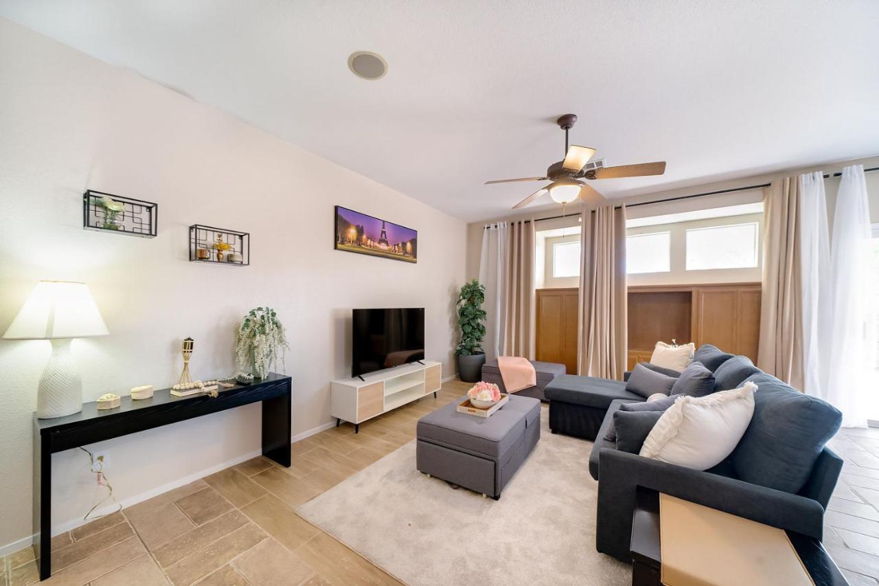Spacious Vegas Home Bbq H Speed Wi Fi Sleeps 11