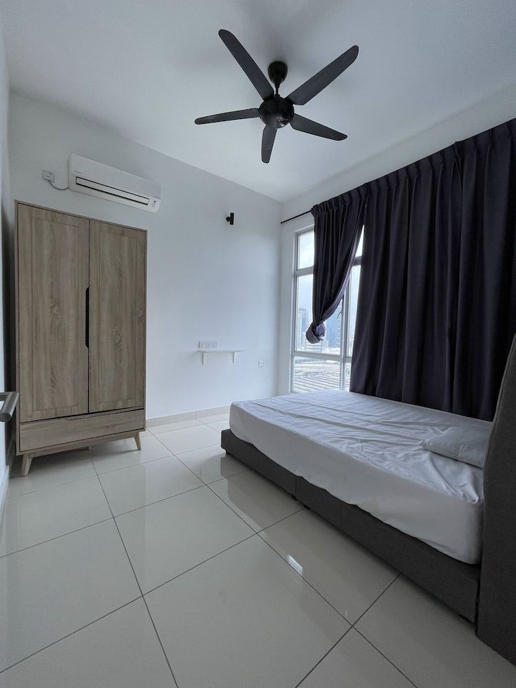 Luna Suite R&F Mall @ 2Br 4Pax Nearciq — 5-Star Luxury Hotel in Johor Bahru, Malaysia