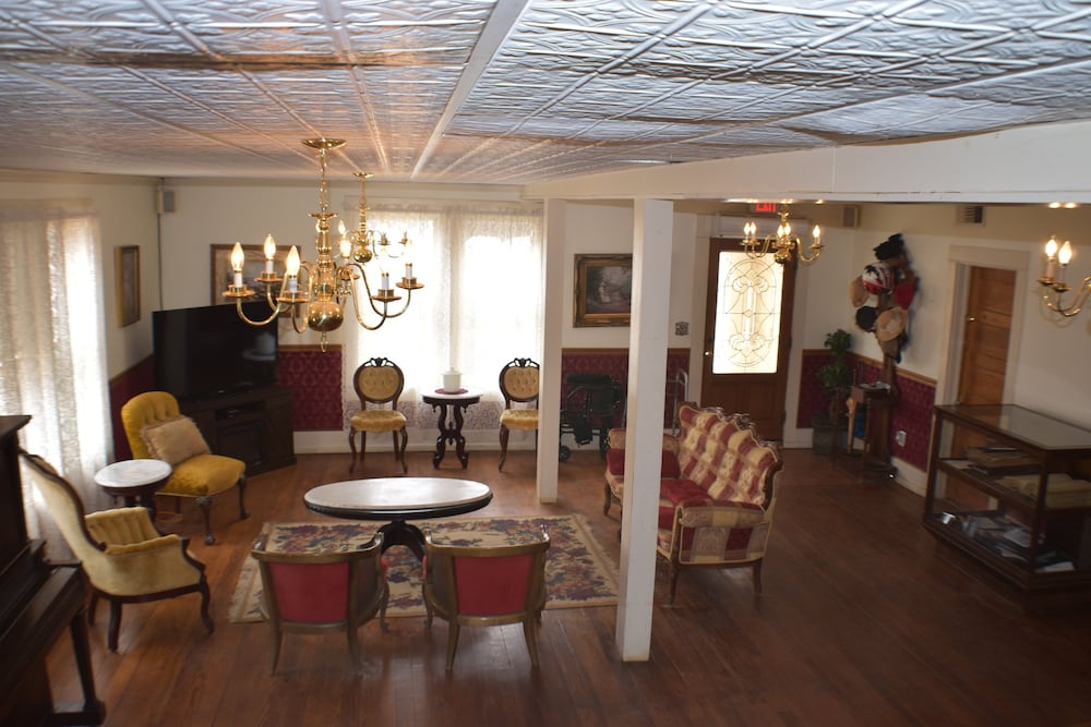 The Hotel Texan - photo 4
