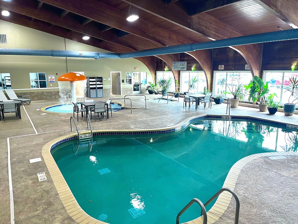 Holiday Inn Detroit Lakes by IHG - photo 14