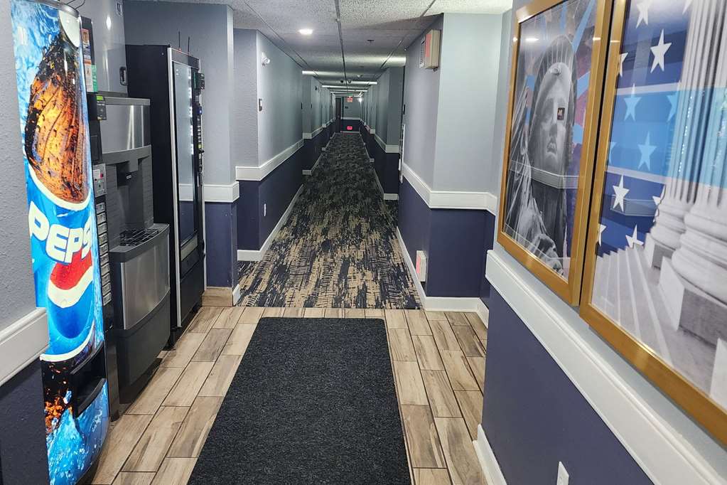 AmericInn by Wyndham Austin - photo 14