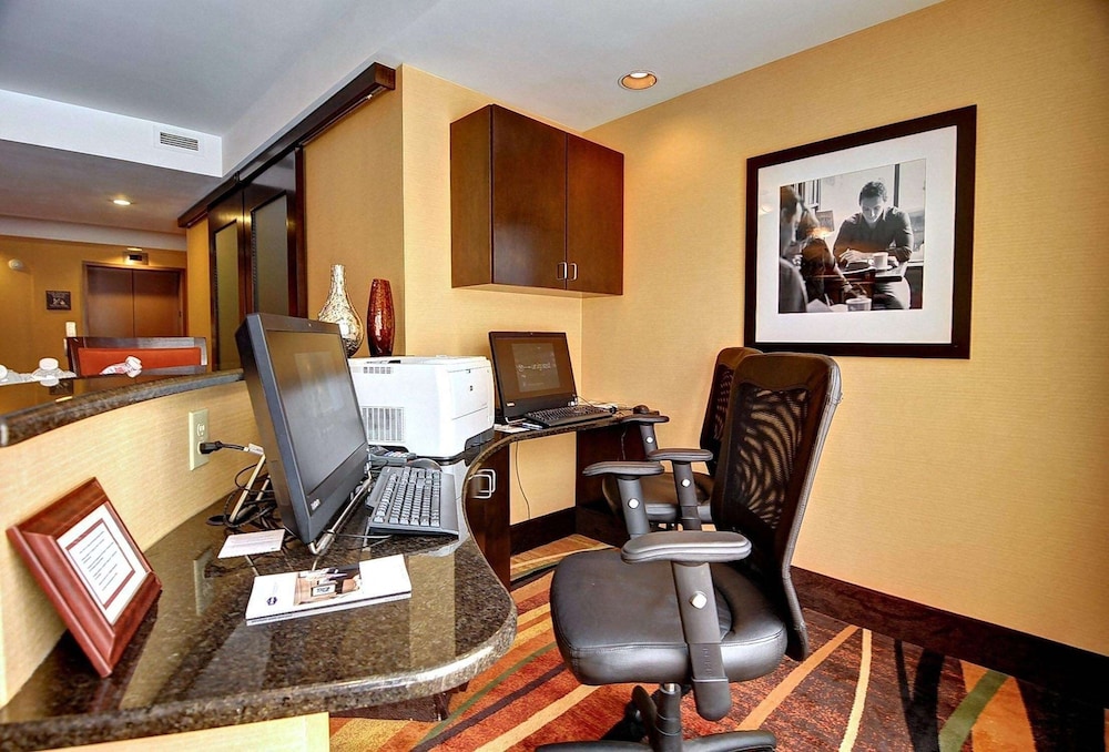 Hampton Inn Eden - photo 28