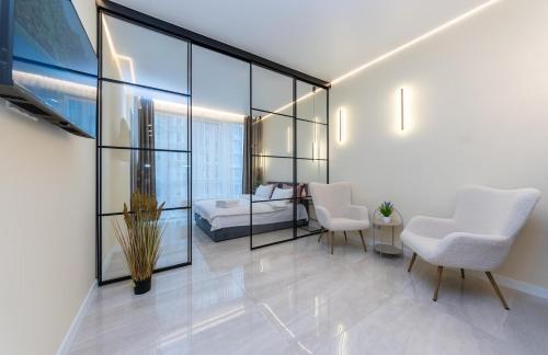 Nikira apartment 152 Smart Plaza Obolon metro Minsk — 4-Star Luxury Hotel in Kyiv, Ukraine