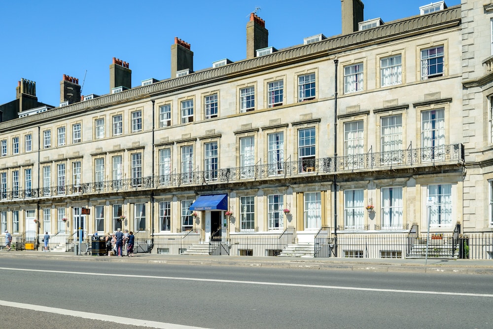 Russell Hotel Daish’s Holidays in Weymouth, United Kingdom