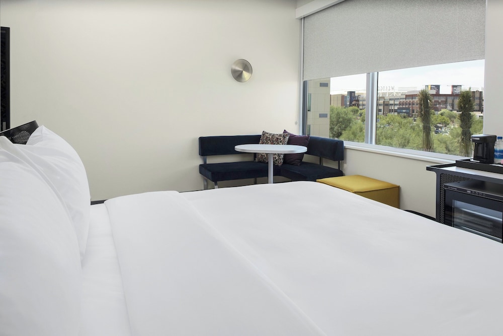 Aloft Glendale at Westgate - photo 9