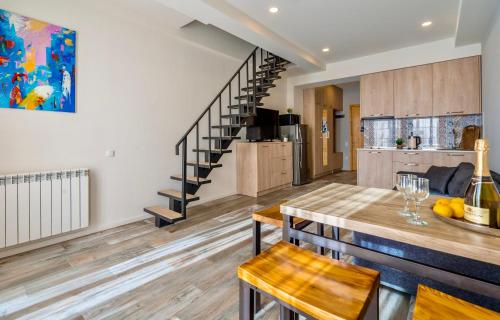 GVC 3 room 2 level apt New Gudauri