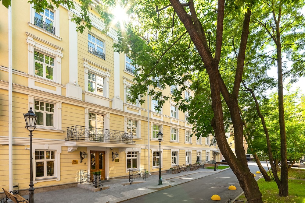 Garden Street Hotel — 4-Star Luxury Hotel in Saint Petersburg, Russia