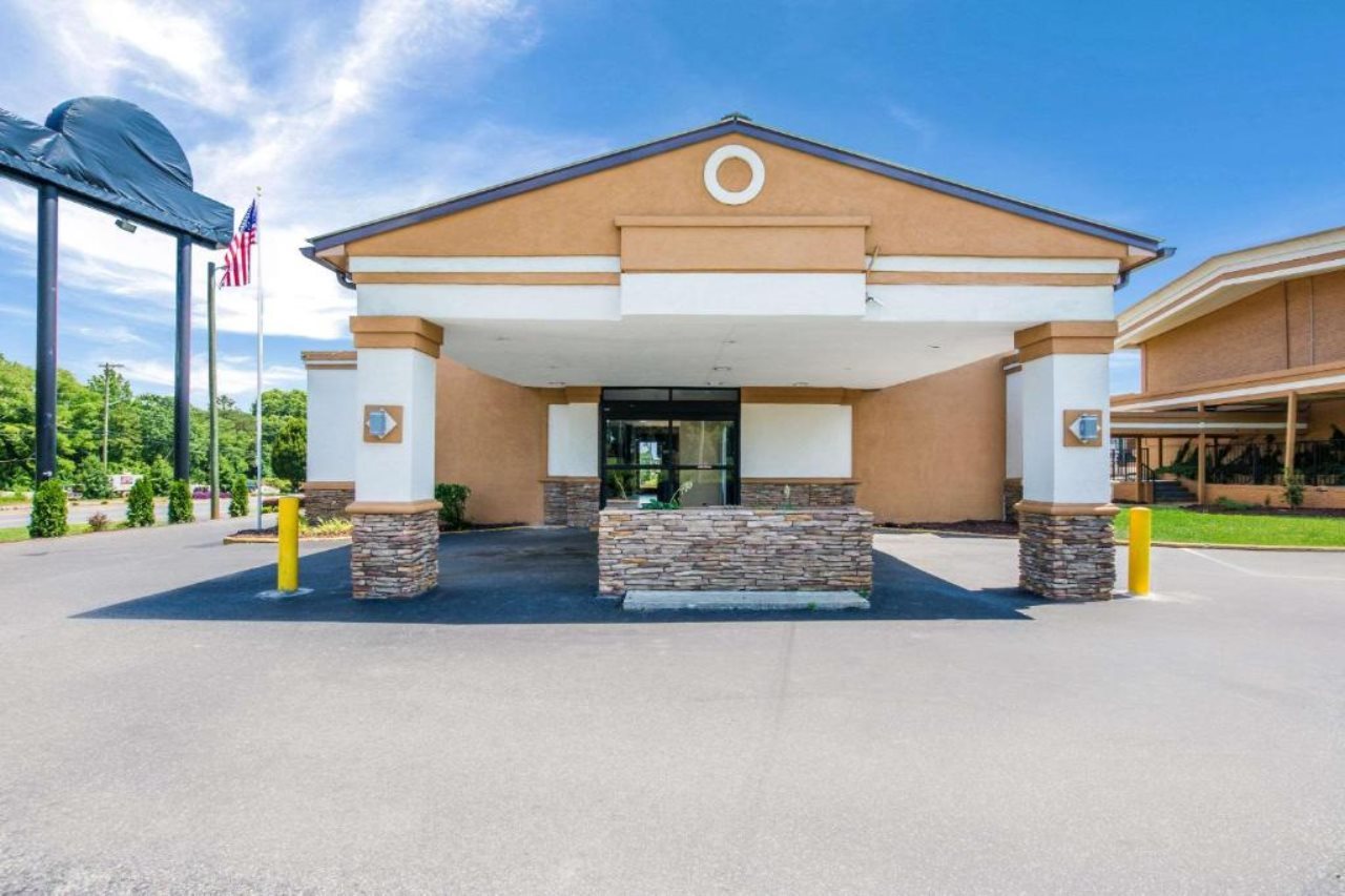Red Roof Inn Gastonia - photo 2