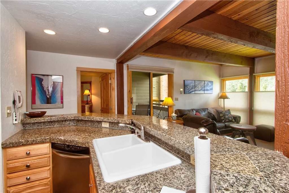 Lodge E 103 — 4-Star Luxury Hotel in Steamboat Springs, United States