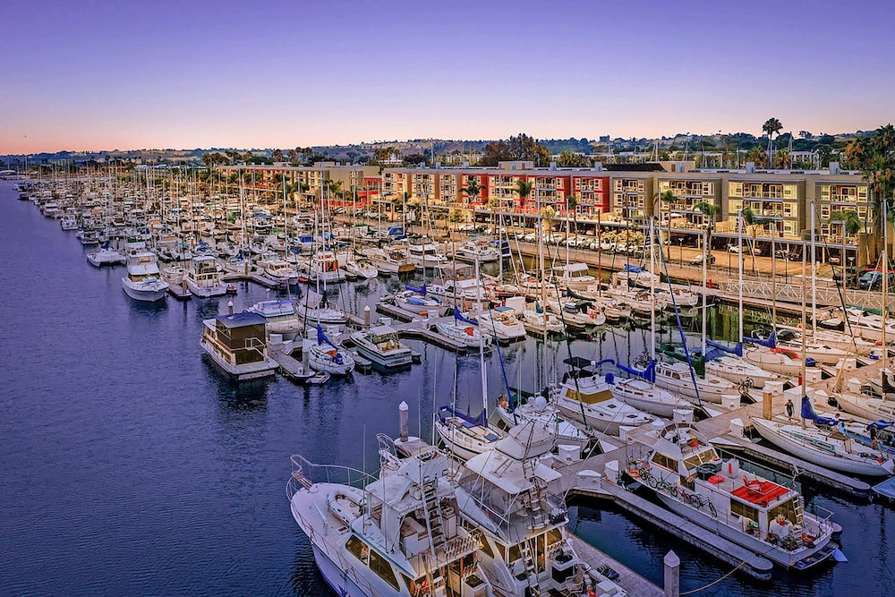 Courtyard by Marriott Marina del Rey - photo 38