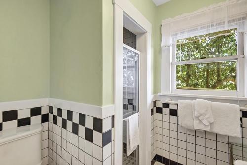 176MT Middle Terrace — Avalon — photo 3