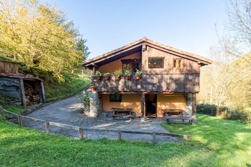 La Hirriria — hotel in Villacarriedo