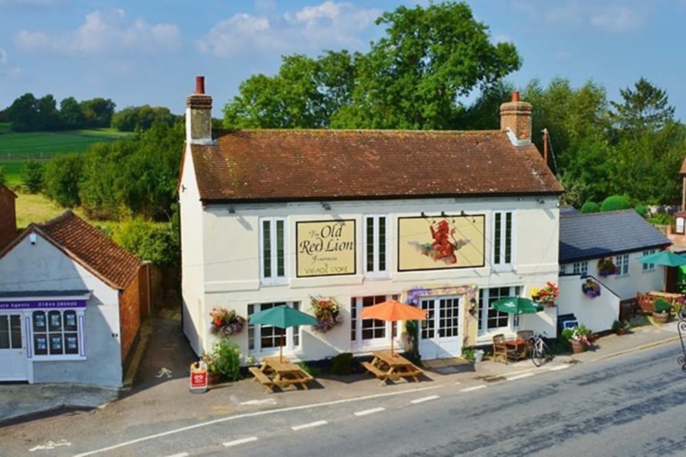 The Old Red Lion in Thame, United Kingdom