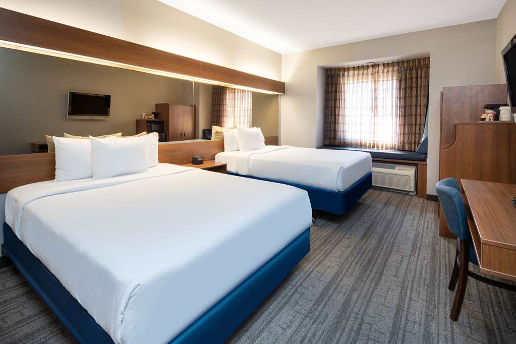 Baymont by Wyndham Las Vegas South Strip - photo 11