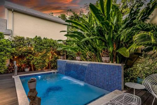 Casa Azul Open Concept Home With Pool — 4-Star Luxury Hotel in Key West, United States