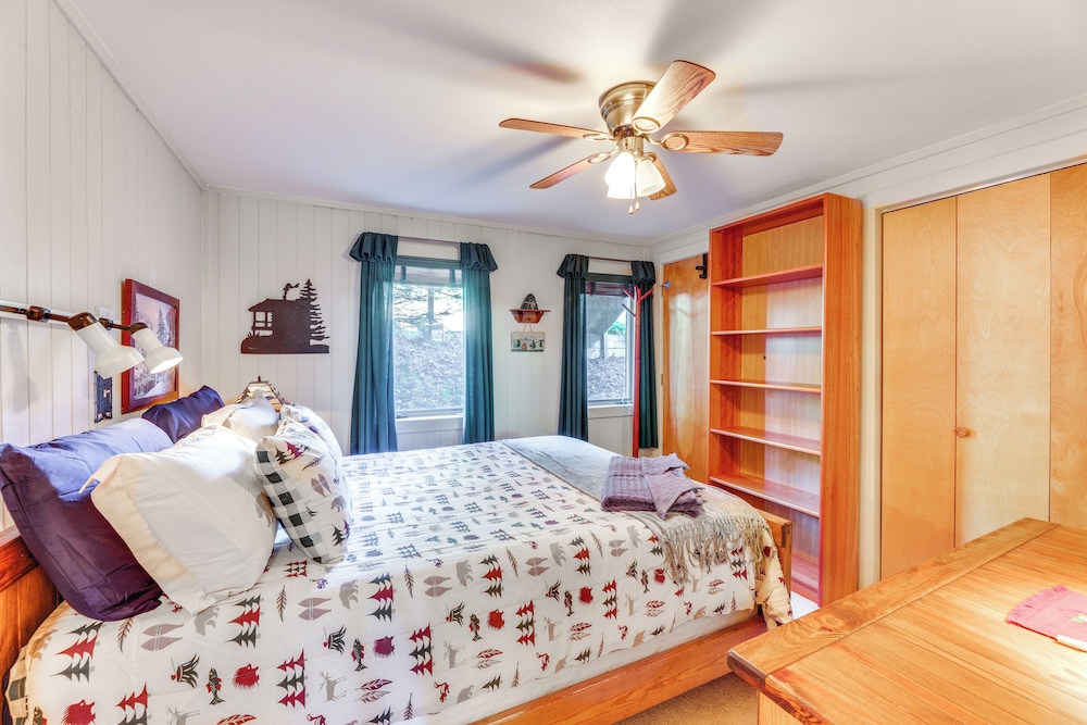 Located in Snowshoe Resort: Townhome w Deck - photo 13