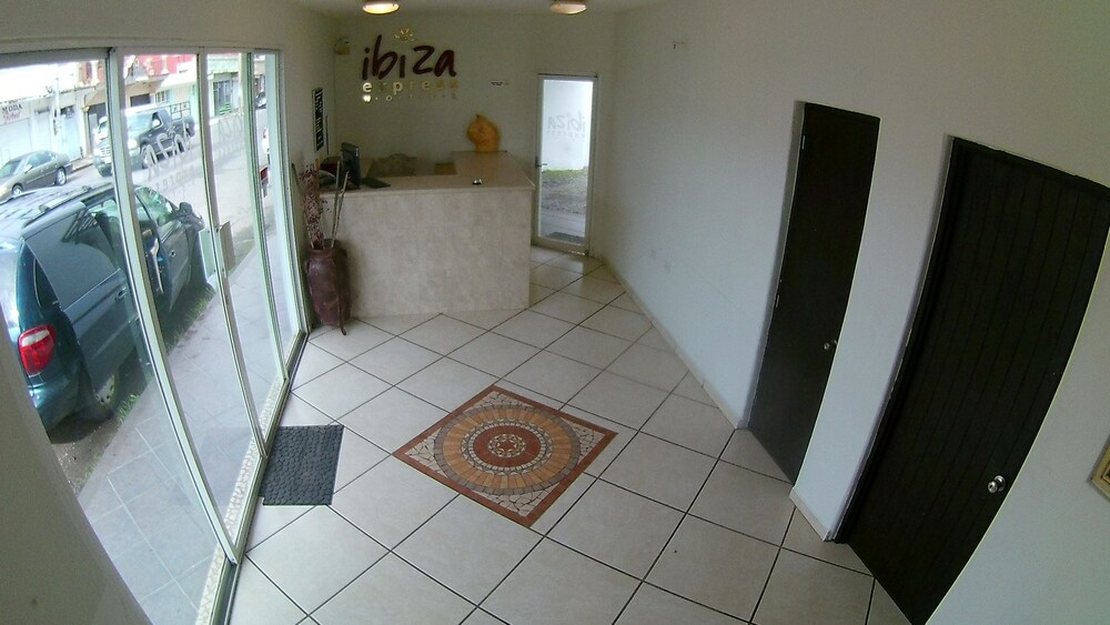 Ibiza Express Hotel — Tapachula — photo 3