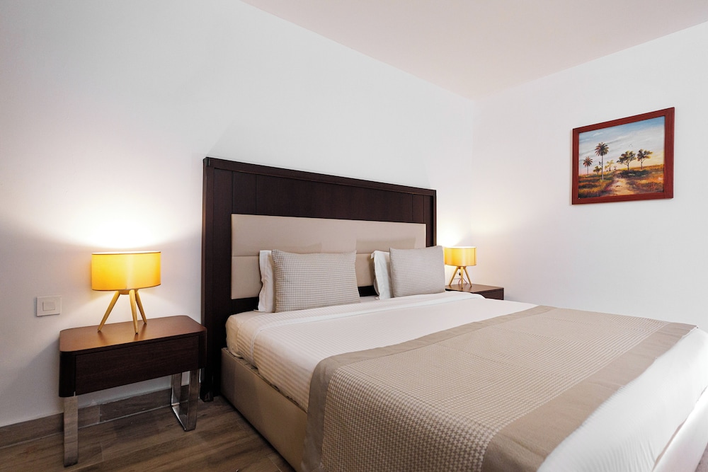 Riviera Royal Hotel — Conakry