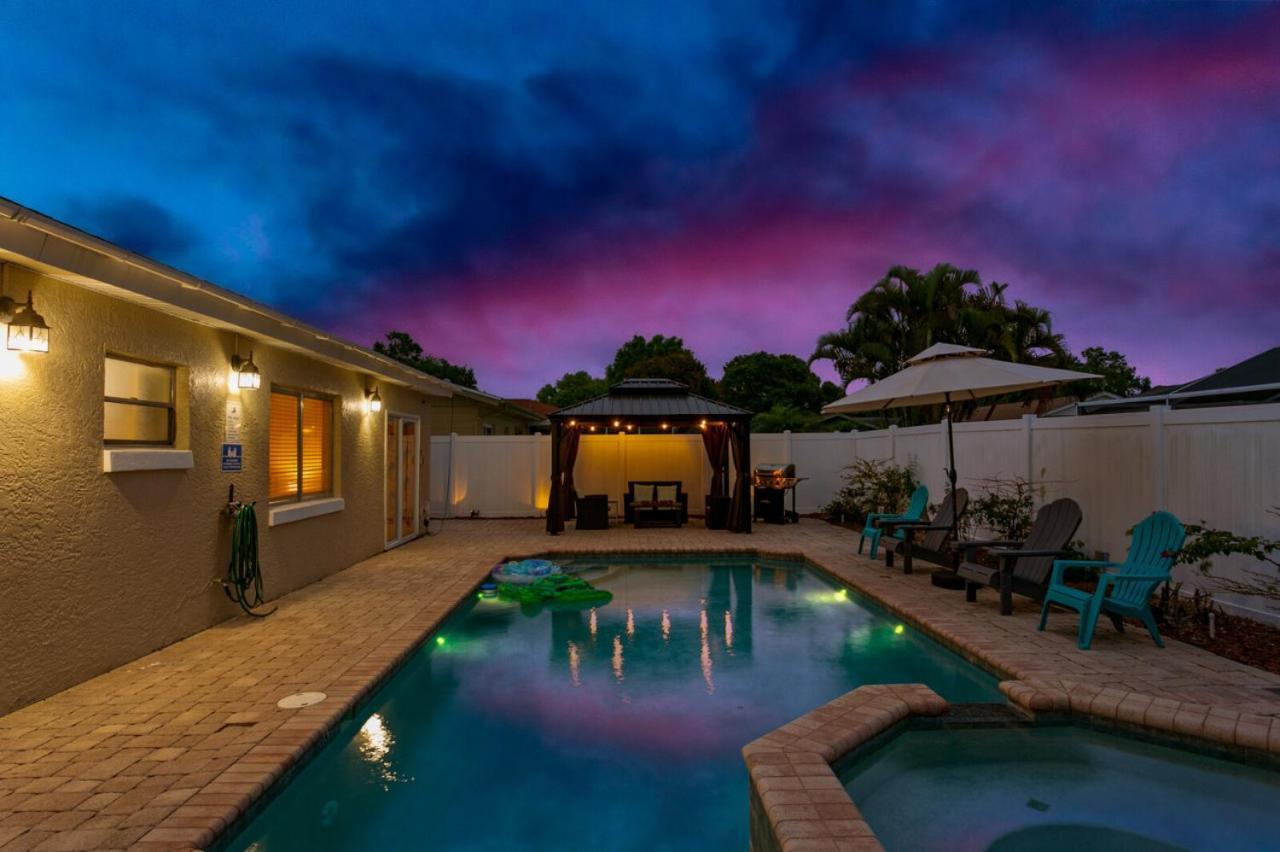 Tropical Oasis FL Pinellas Park — hotel in Pinellas Park