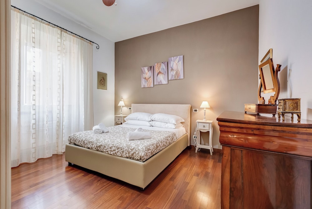 Villa Riccio Flaminio House — 4-Star Luxury Hotel in Rome, Italy