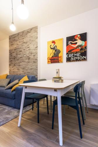 Nice Apartment near City Center — 4-Star Luxury Hotel in Milan, Italy