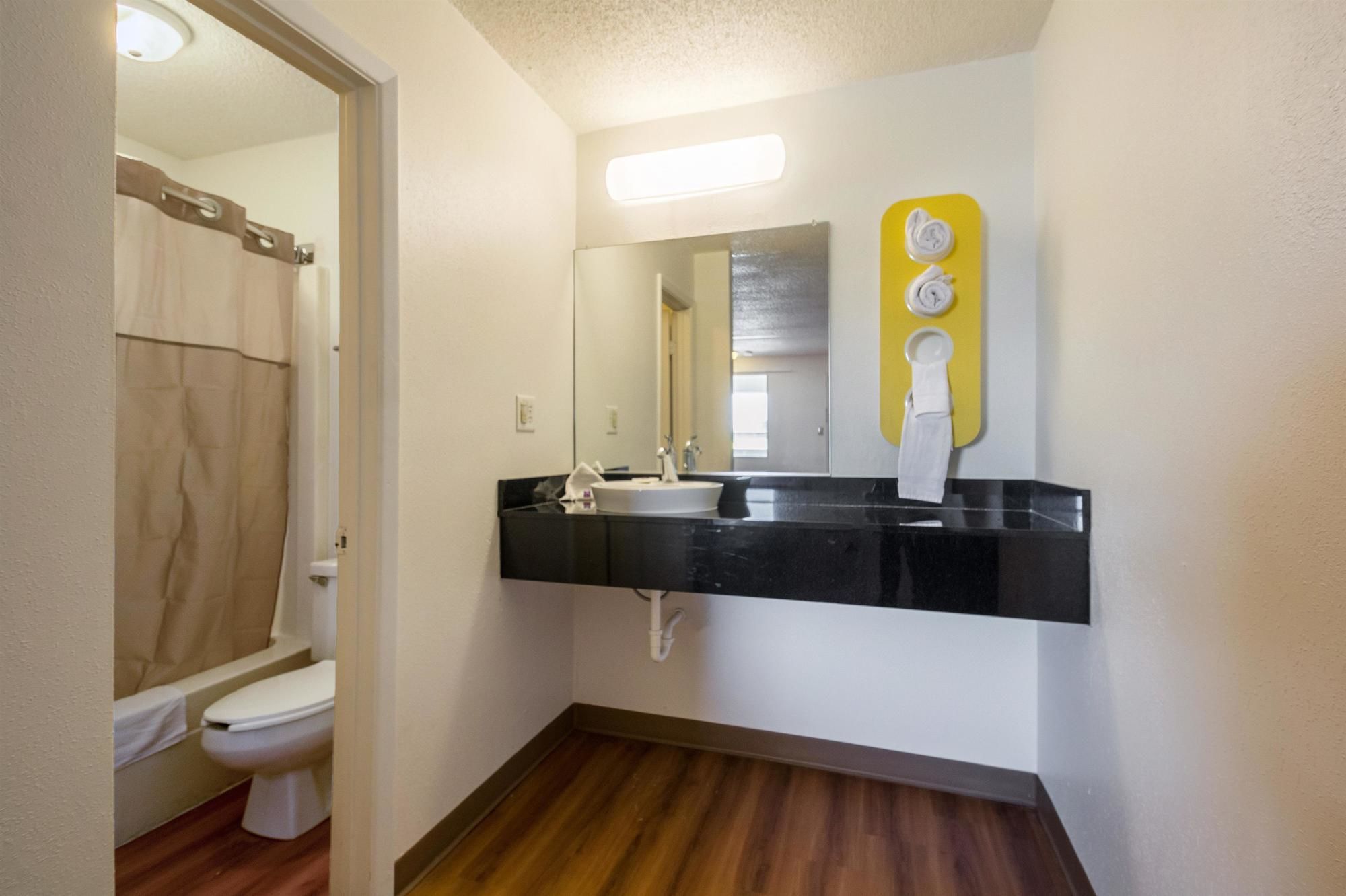 Motel 6 Indianapolis IN South - photo 31